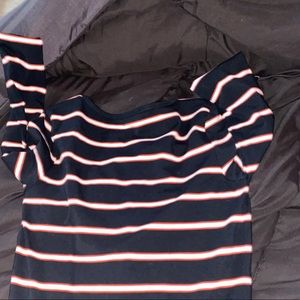 black white a red midsleve